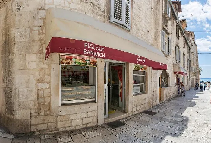 Vandrarhem Downtown Split